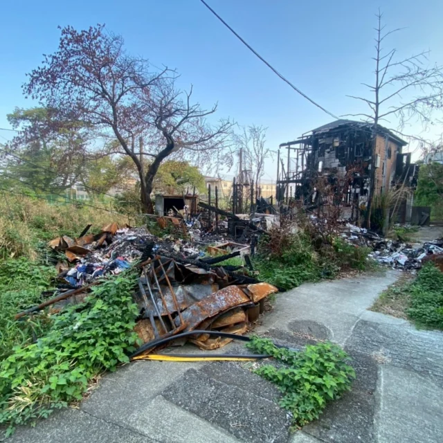 こんにちわ👋高來建匠です‼️

神奈川県小田原市内　　　木造二階建
火事現場パート3着工です。　手運び現場になります。
ご安全に～🦺

#神奈川#小田原#西湘#湘南#県央#相模原#横浜#川崎#家の解体工事#家のリフォーム工事#家の外構工事#リノベーション#土木工事#古民家#木造#RC造#S造#SRC#内装解体#不動産#工務店#藤沢市#中華街#社員旅行沖縄 #東京都#武蔵野市#グルメ#町田市#火事現場