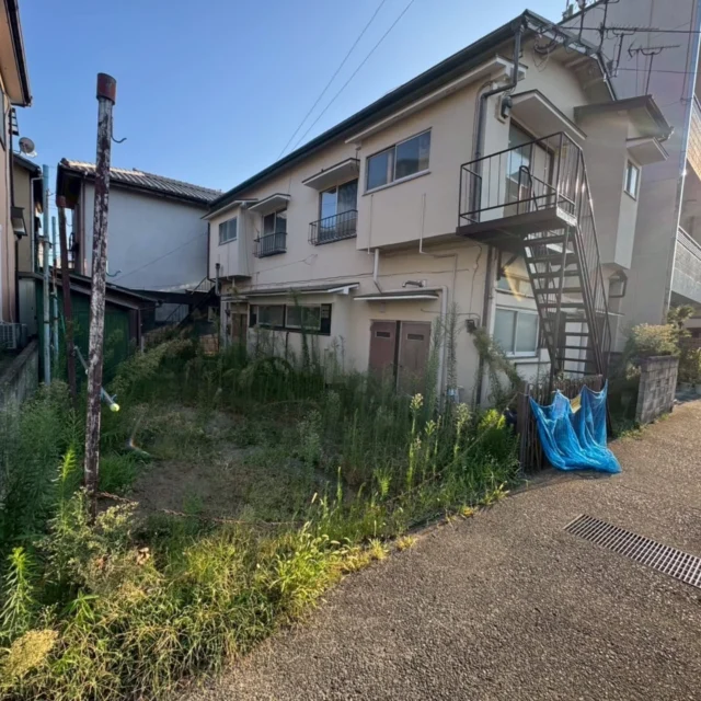 こんにちわ👋高來建匠です‼️

神奈川県小田原市内　　木造二階建アパート
着工です。　ご安全に～🦺

#神奈川#小田原#西湘#湘南#県央#相模原#横浜#川崎#家の解体工事#家のリフォーム工事#家の外構工事#リノベーション#土木工事#古民家#木造#RC造#S造#SRC#内装解体#不動産#工務店#藤沢市#中華街#社員旅行沖縄 #東京都#武蔵野市#グルメ#町田市#湯河原