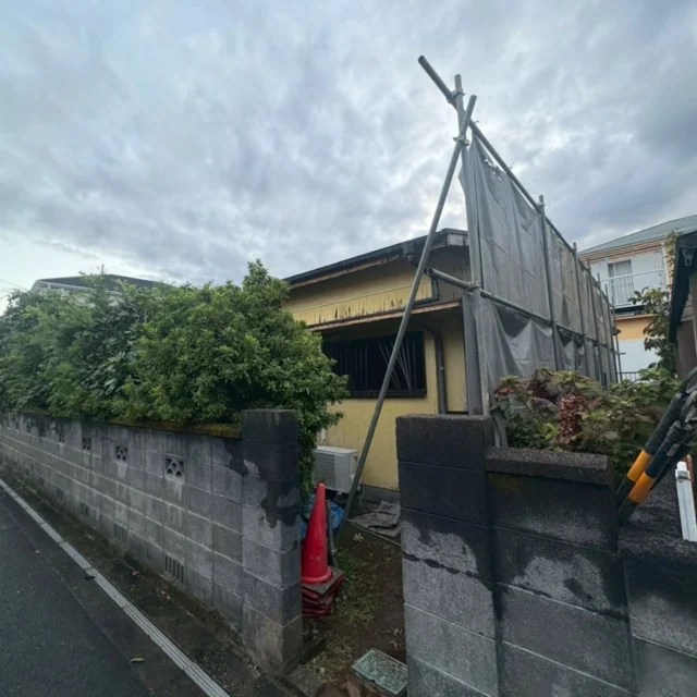 こんにちわ👋高來建匠です‼️

神奈川県小田原市内　　木造平屋
完工です。　ご安全に～🦺

#神奈川#小田原#西湘#湘南#県央#相模原#横浜#川崎#家の解体工事#家のリフォーム工事#家の外構工事#リノベーション#土木工事#古民家#木造#RC造#S造#SRC#内装解体#不動産#工務店#藤沢市#中華街#東京都#武蔵野市#グルメ#町田市#湯河原